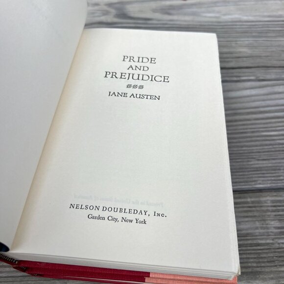 Jane Austen Novels, Set of Three Books, Red & Peach Vintage Hardcovers - Picture 7 of 8